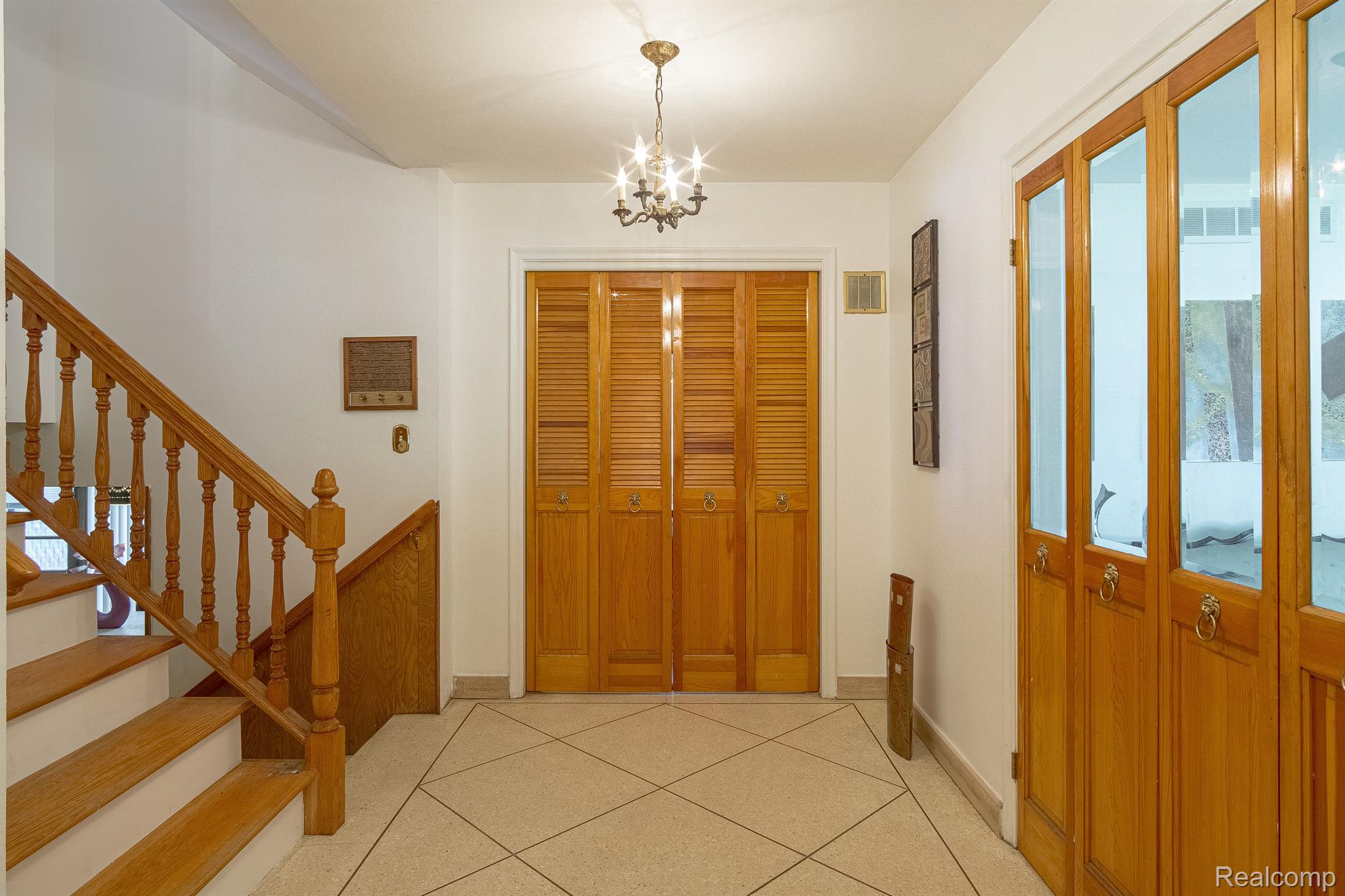 17425 Westhampton Road Southfield, MI 48075 - Photo 24 of 58 Gallery Image 24