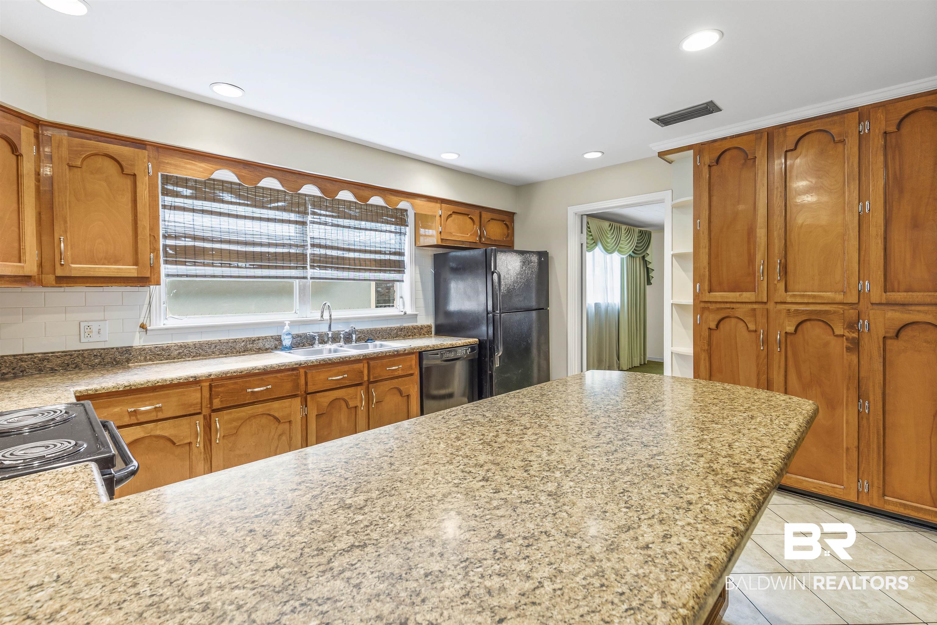 755 Sue Lane Mobile, AL 36693 - Photo 8 of 29
