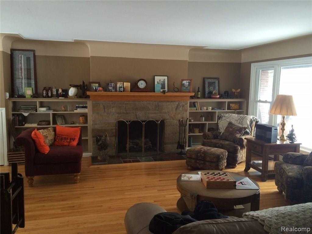 77003 Memphis Ridge Road Richmond, MI 48062 - Photo 9 of 21 IMG_2477.JPG