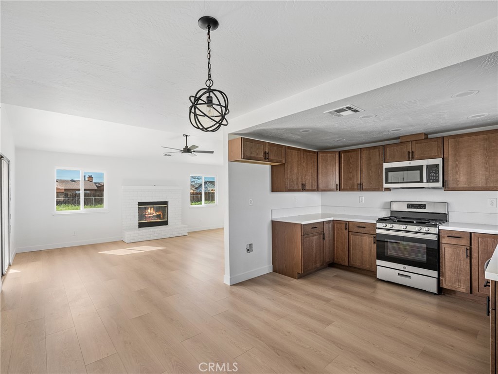 16548 Quinnault Road Apple Valley, CA 92307 - Photo 14 of 38