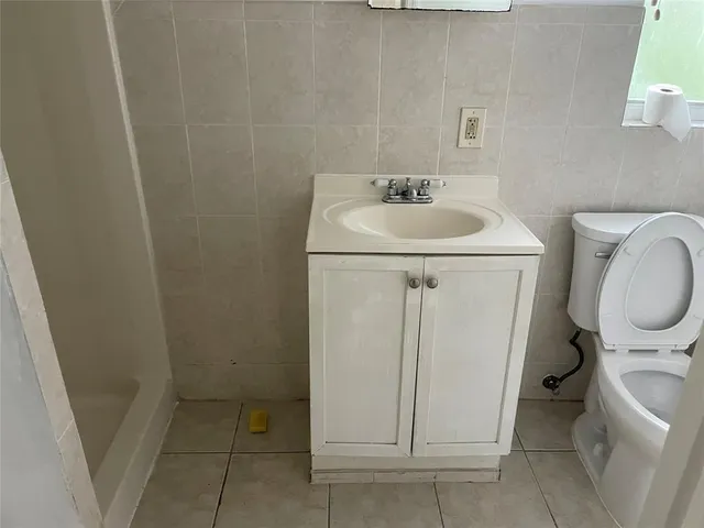 $1,850 | 8580 Southwest 23rd Place, Davie, FL 33324