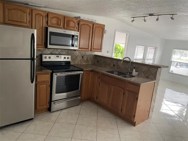 $1,850 | 8580 Southwest 23rd Place, Davie, FL 33324