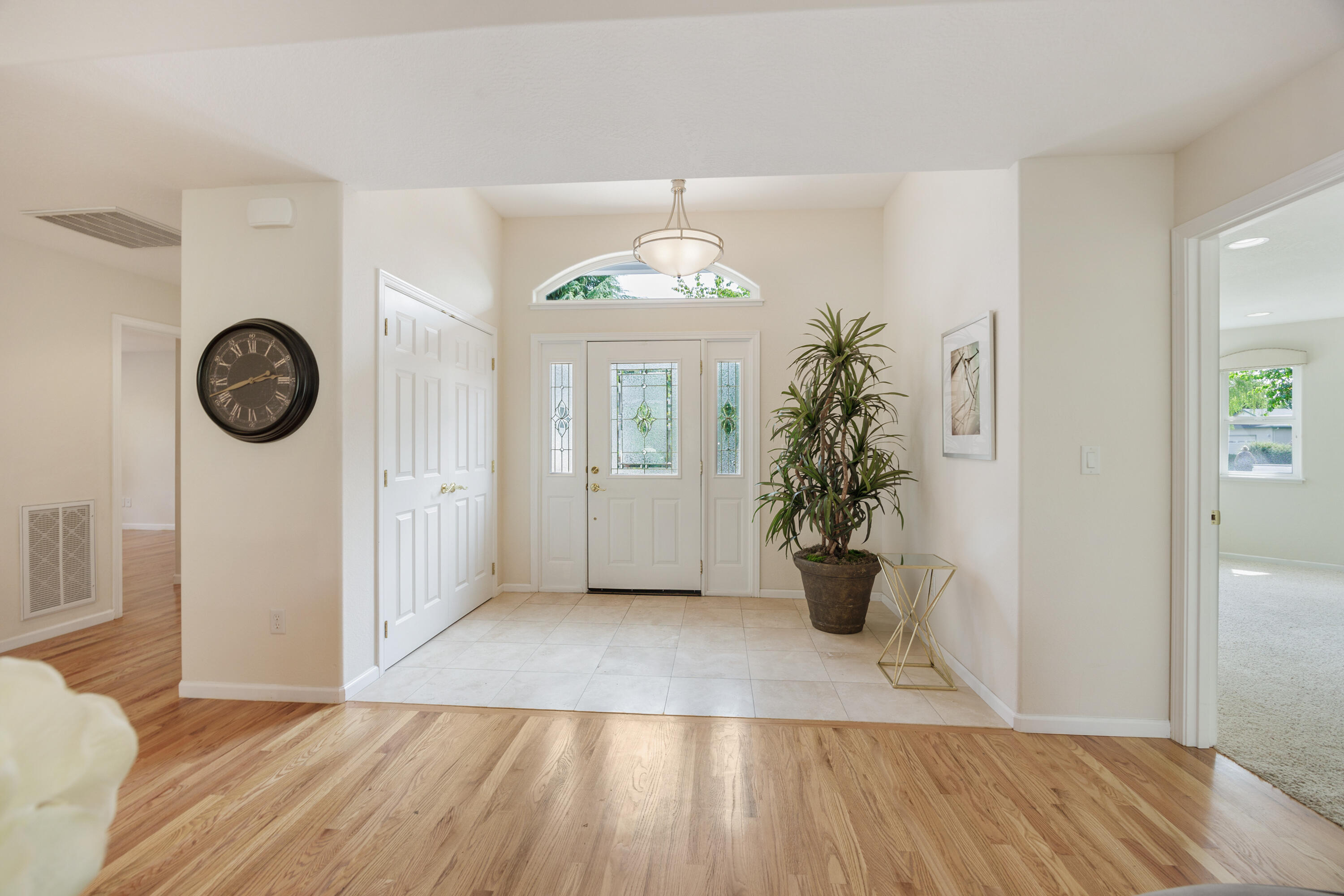 124 Walnut Place Phoenix, OR 97535 - Photo 6 of 56 APX_3497