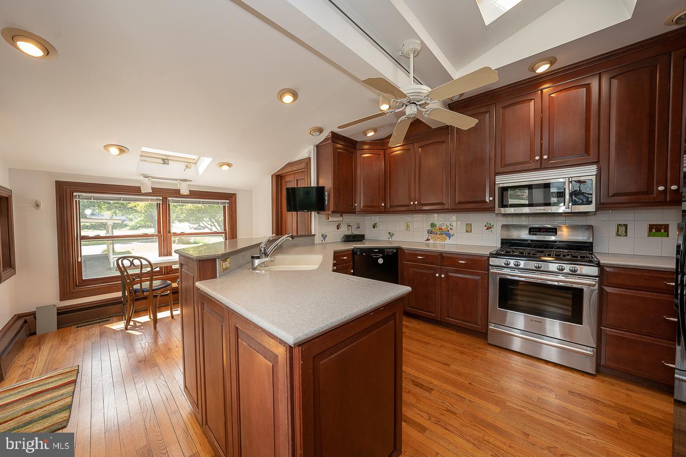 316 North Wayne Avenue Wayne, PA 19087 - Photo 11 of 31 Eat in Kitchen with cherry cabinets