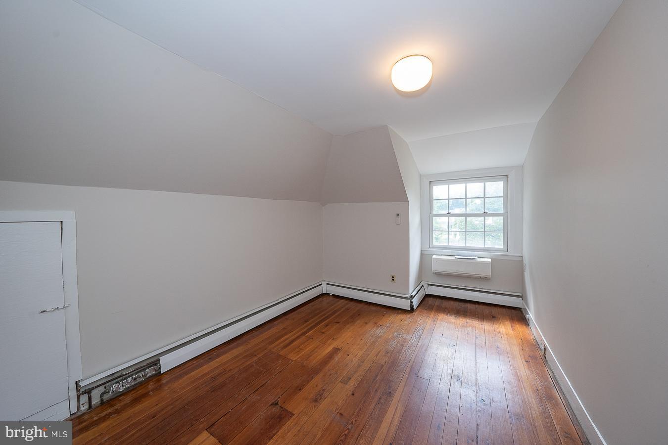 316 North Wayne Avenue Wayne, PA 19087 - Photo 20 of 31 Bedroom #4