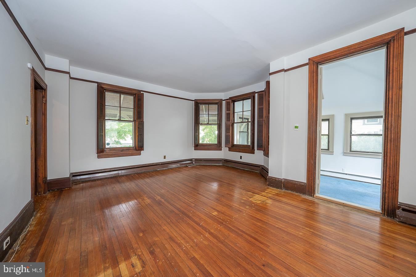 316 North Wayne Avenue Wayne, PA 19087 - Photo 7 of 31 Living room with door to Family Room