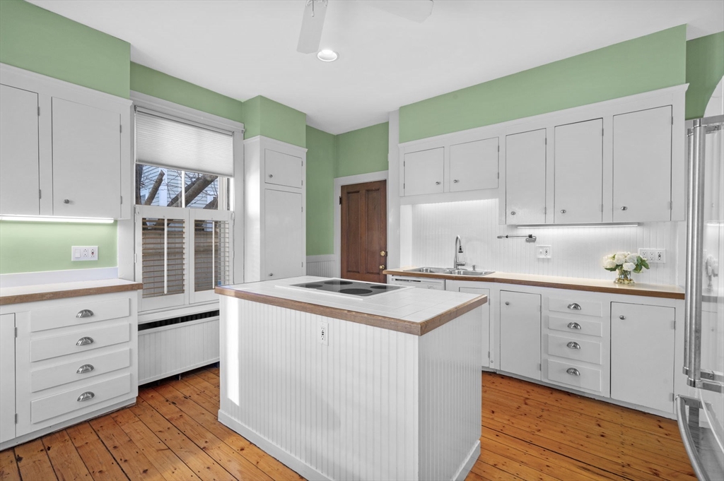 8 High Street, Unit 1 Marblehead, MA 01945 - Photo 16 of 42