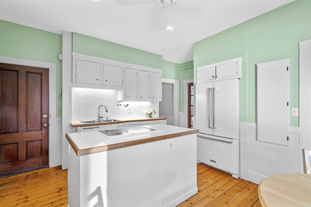 8 High Street, Unit 1 Marblehead, MA 01945 - Photo 18 of 42