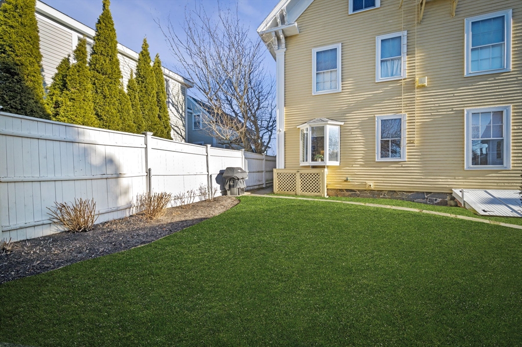 8 High Street, Unit 1 Marblehead, MA 01945 - Photo 7 of 42