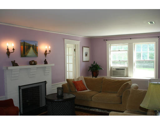 11 Norway Road Milton, MA 02186 - Photo 4 of 7 Gallery Image 4