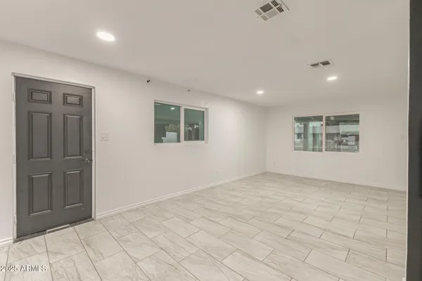 $312,000 | 6025 South 13th Street, Phoenix, AZ 85042