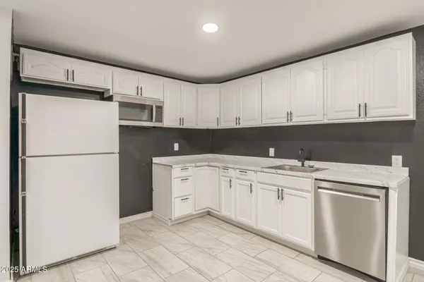 $312,000 | 6025 South 13th Street, Phoenix, AZ 85042