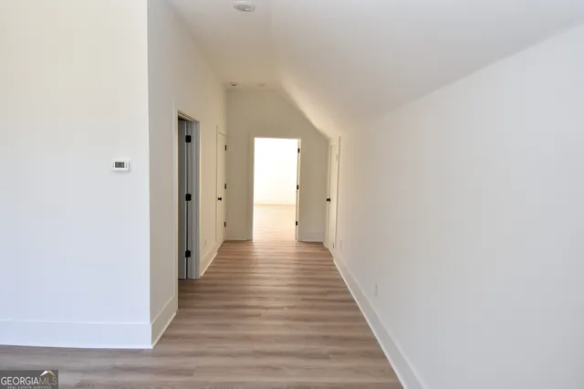 a picture of a bench in front of a mirror