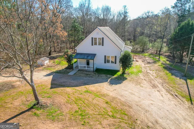 $575,000 | 63 Alabama Road, The Rock, GA 30285