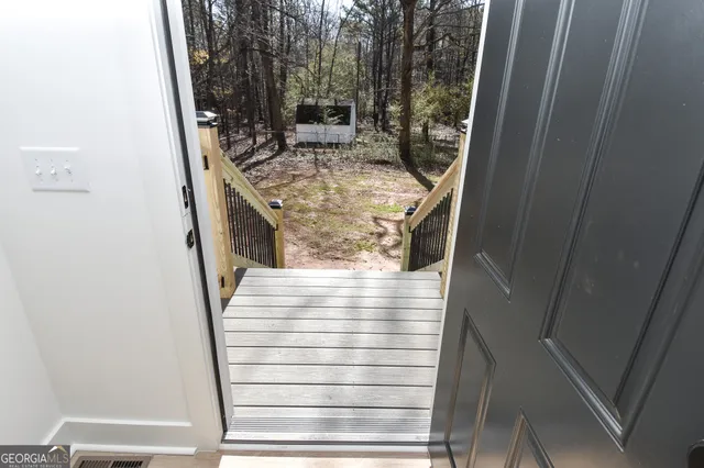 $575,000 | 63 Alabama Road, The Rock, GA 30285