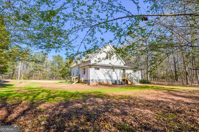 $575,000 | 63 Alabama Road, The Rock, GA 30285