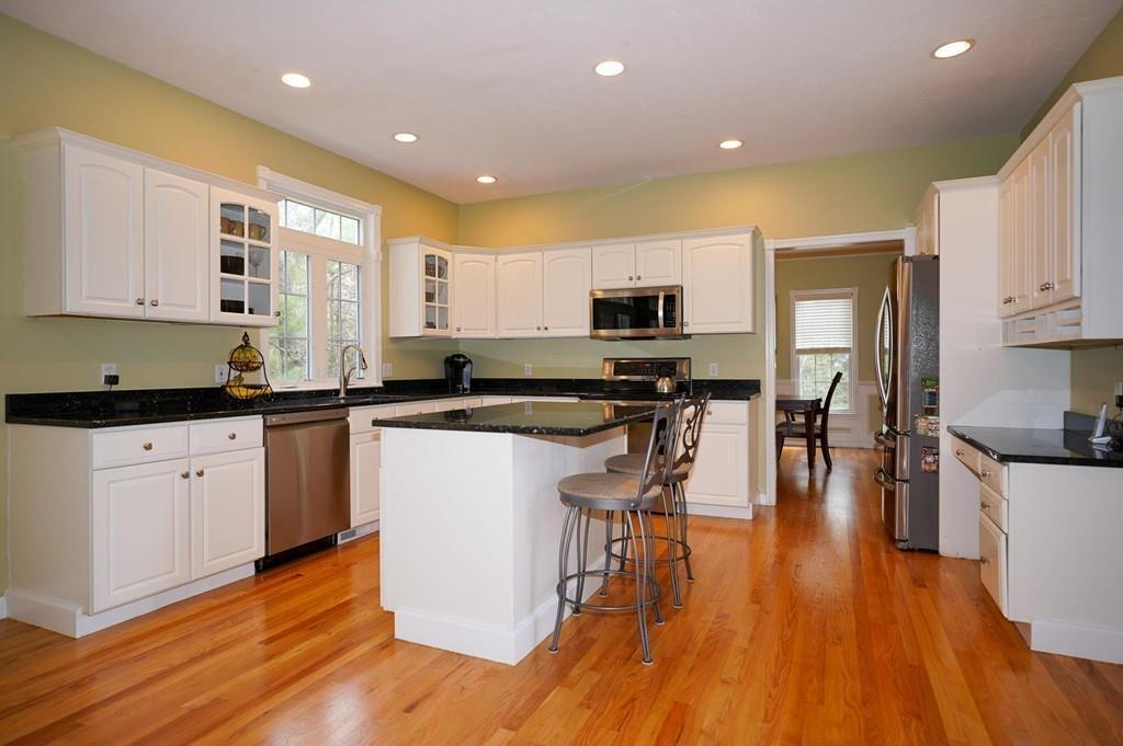 24 Broken Tree Road Medway, MA 02053 - Photo 11 of 39