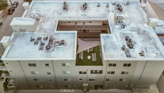 $1,225,000 | 11023 Fruitland Drive, Unit 104, Studio City, CA 91604