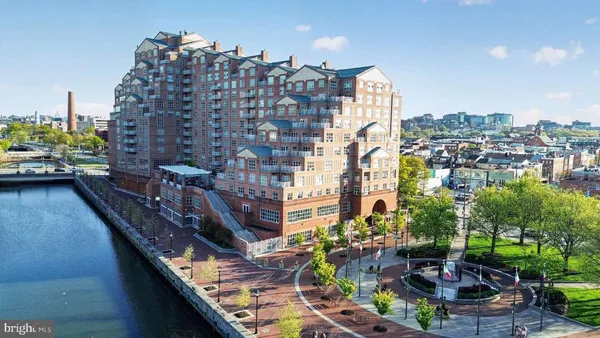 $375,000 | 250 President Street, Unit 805, Baltimore, MD 21202