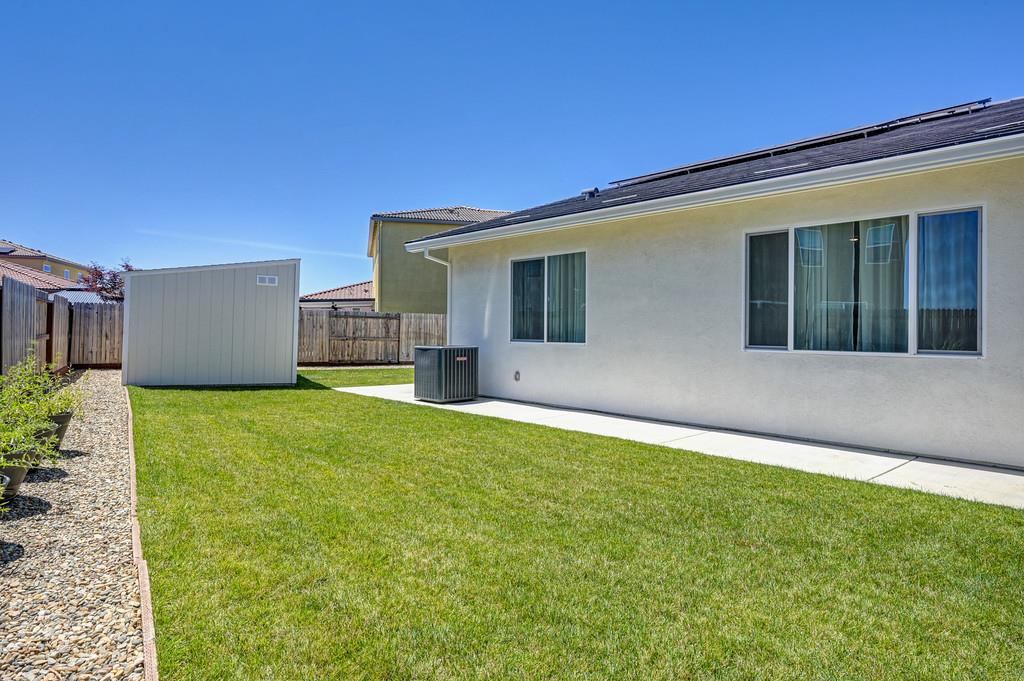 8229 Poppy Rdg Circle Elk Grove, CA 95757 - Photo 51 of 75