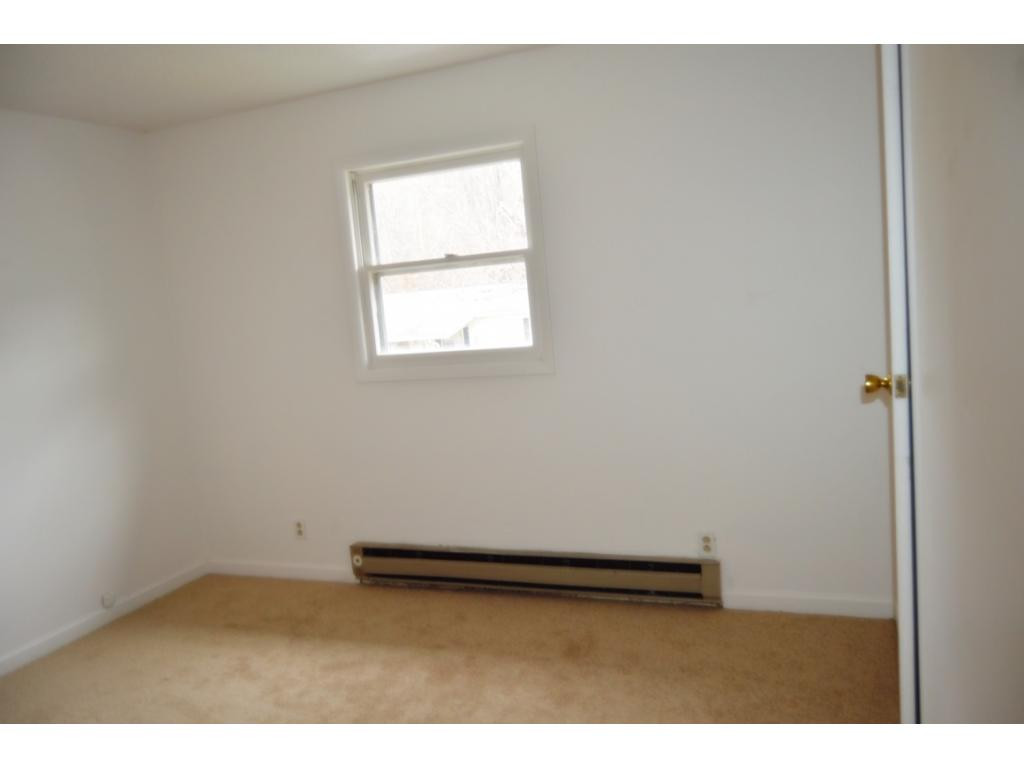 135 Pleasant Beach Road, Unit 2 Elizabethton, TN 37643 - Photo 10 of 15 Photo 10