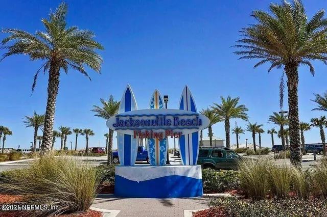 $1,595 | 614 4th Street North, Unit B, Jacksonville Beach, FL 32250