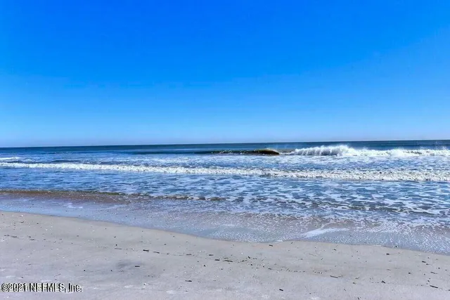 $1,595 | 614 4th Street North, Unit B, Jacksonville Beach, FL 32250