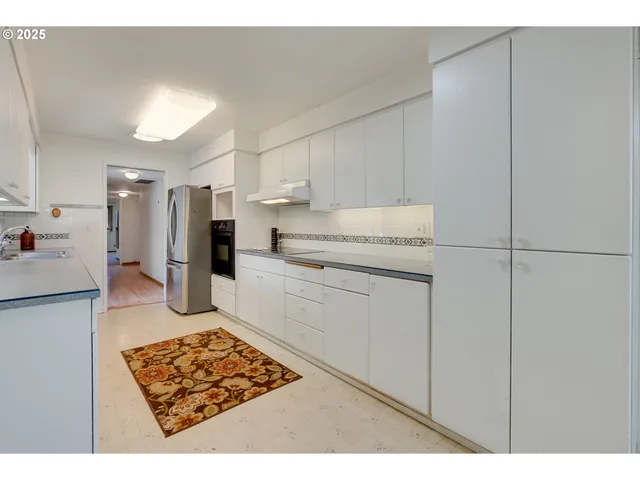 $429,000 | 12639 Northeast Wasco Street, Portland, OR 97230