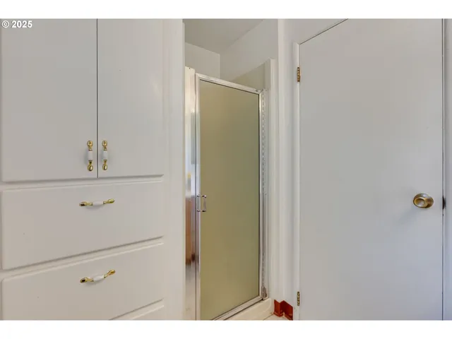 $429,000 | 12639 Northeast Wasco Street, Portland, OR 97230