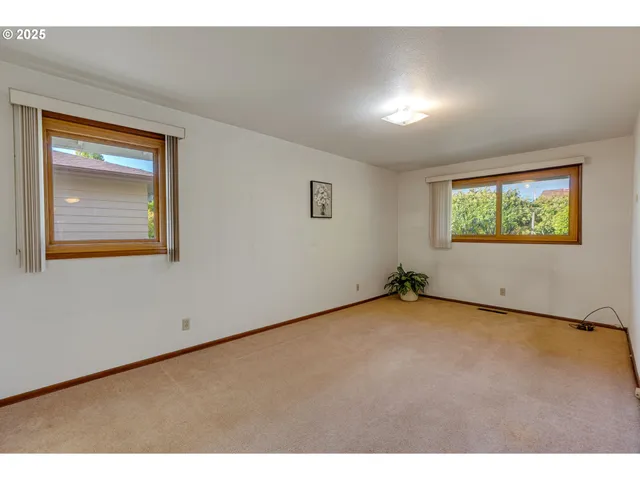 $429,000 | 12639 Northeast Wasco Street, Portland, OR 97230