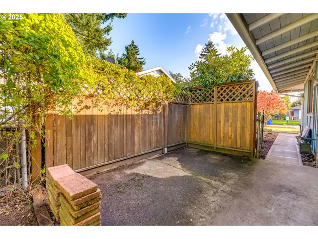 $429,000 | 12639 Northeast Wasco Street, Portland, OR 97230