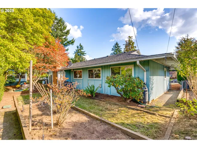 $429,000 | 12639 Northeast Wasco Street, Portland, OR 97230