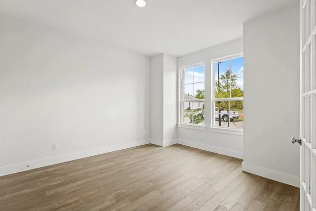 a view of utility room