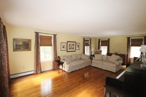 61 Hoyts Wharf Road Groton, MA 01450 - Photo 12 of 30 Gallery Image 12