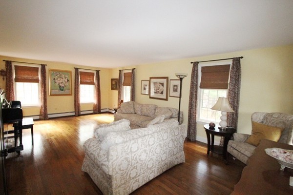 61 Hoyts Wharf Road Groton, MA 01450 - Photo 14 of 30 Gallery Image 14