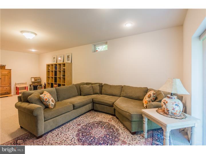 621 Ellis Road Havertown, PA 19083 - Photo 20 of 25 Family Room