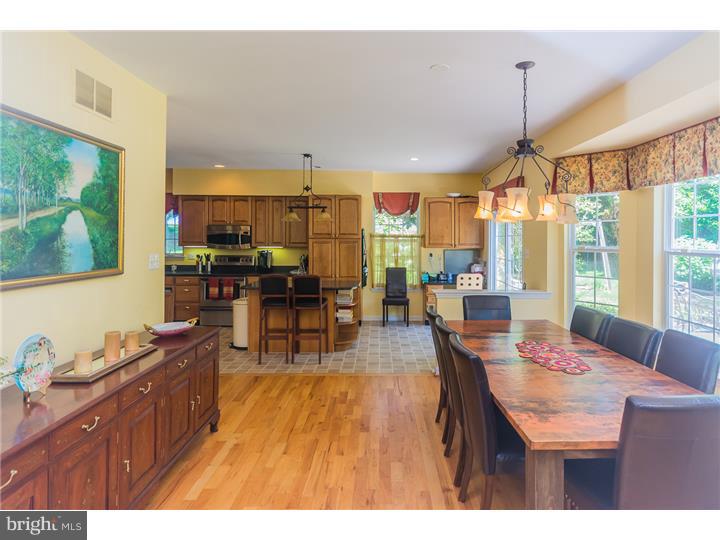 621 Ellis Road Havertown, PA 19083 - Photo 8 of 25 Dining Room