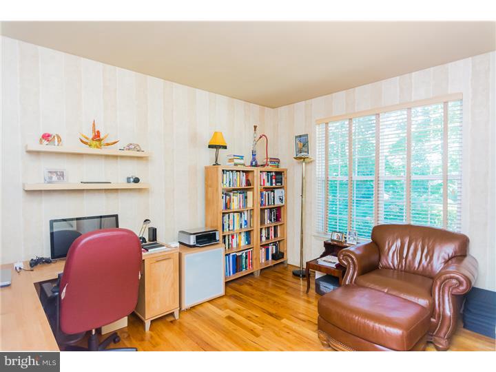621 Ellis Road Havertown, PA 19083 - Photo 9 of 25 Office / Study