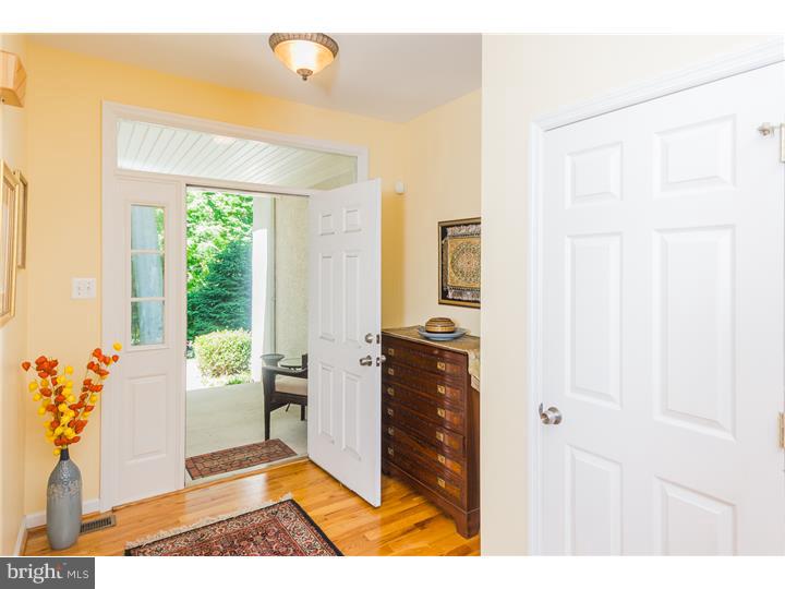 621 Ellis Road Havertown, PA 19083 - Photo 10 of 25 Foyer