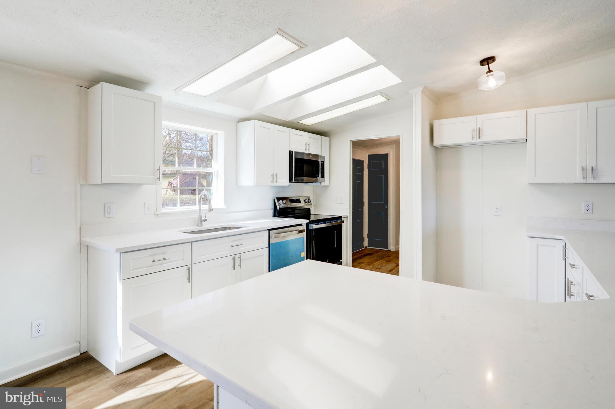 166 North Main Street Aspers, PA 17304 - Photo 8 of 47