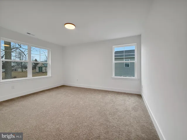 $899,000 | 5 Fortuna Drive, Lansdale, PA 19446