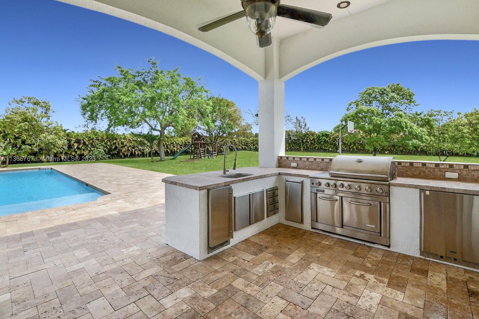 6130 Southwest 180th Terrace Southwest Ranches, FL 33331 - Photo 9 of 26 Gallery Image 9