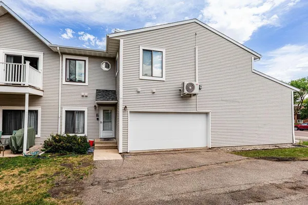 $159,900 | 3311 15th Avenue South, Unit E, Fargo, ND 58103