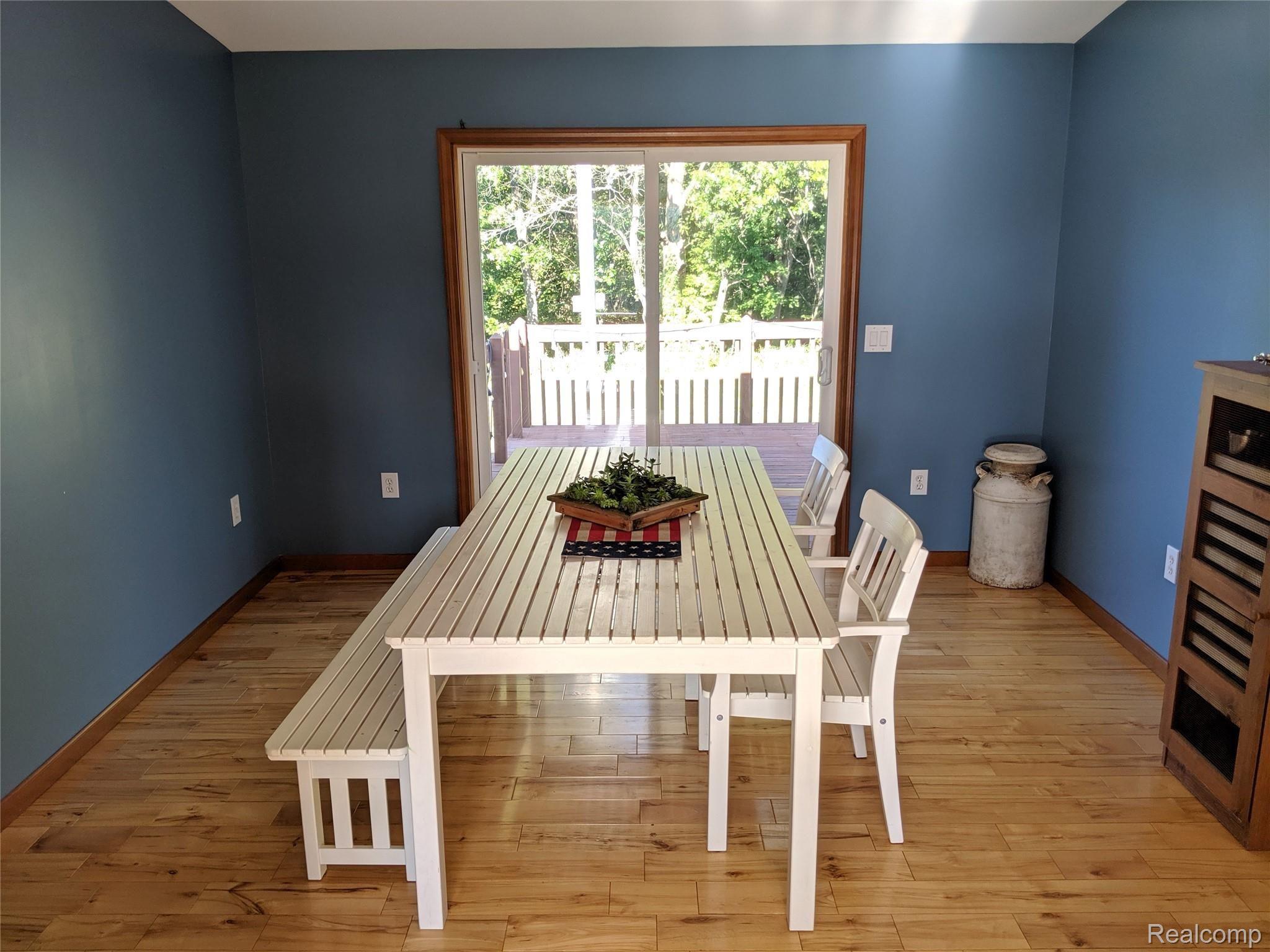 6200 Pingree Road Howell, MI 48843 - Photo 13 of 22 13DiningRoom.jpg
