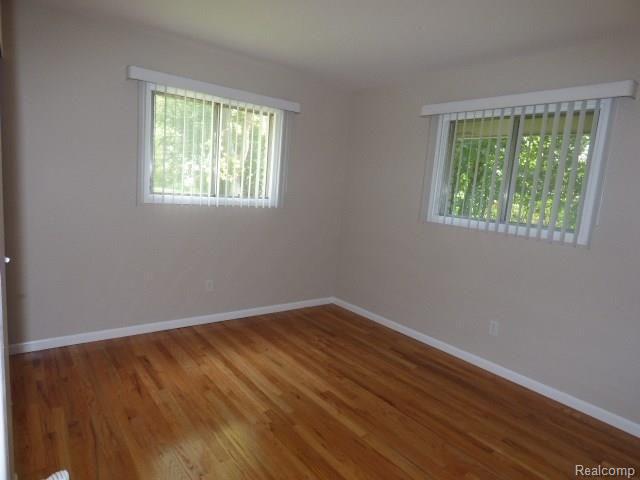 30021 Rambling Road Southfield, MI 48076 - Photo 8 of 17 RAMBLING 008.jpg