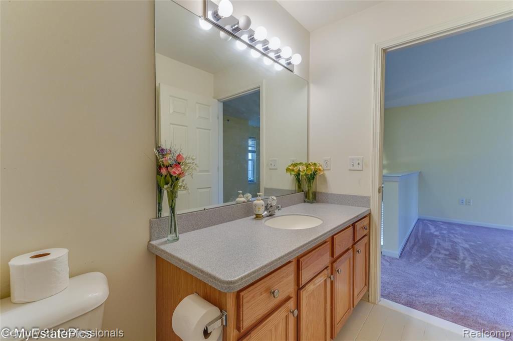 622 Cherry Orchard Road Canton, MI 48188 - Photo 25 of 40