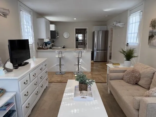 $4,800 | 172 Northwest Street, Unit C, Portsmouth, NH 03801