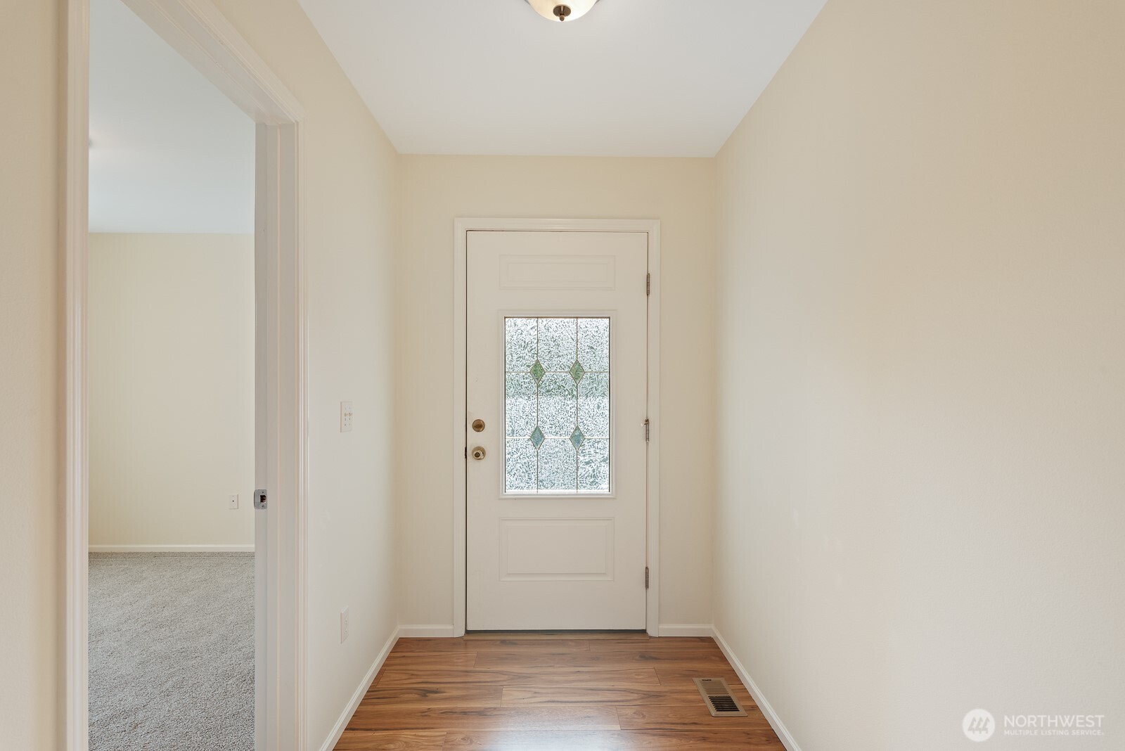 1205 Decatur Circle Burlington, WA 98233 - Photo 4 of 26