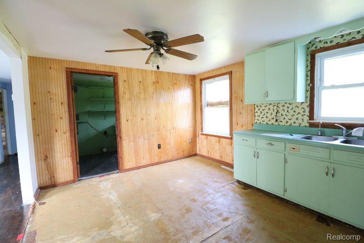 5444 Davison Road Lapeer, MI 48446 - Photo 3 of 18 Gallery Image 3