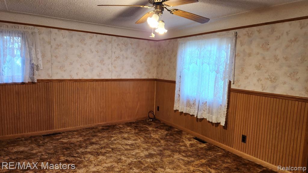 28730 Allen Road Trenton, MI 48183 - Photo 5 of 24 Gallery Image 5